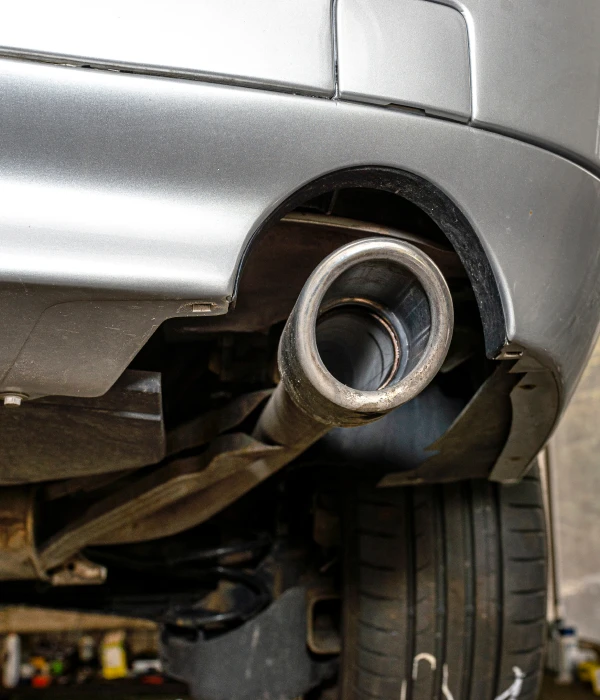 Anjou Home Car Mecanicien A Domicile Angers Shutterstock 2008274525 1 Anjou Home Car Mecanicien A Domicile Angers Shutterstock 2008274525 1